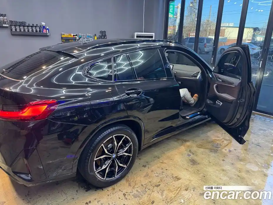BMW X4 2023 2.0 автомат (гидро), фото 14