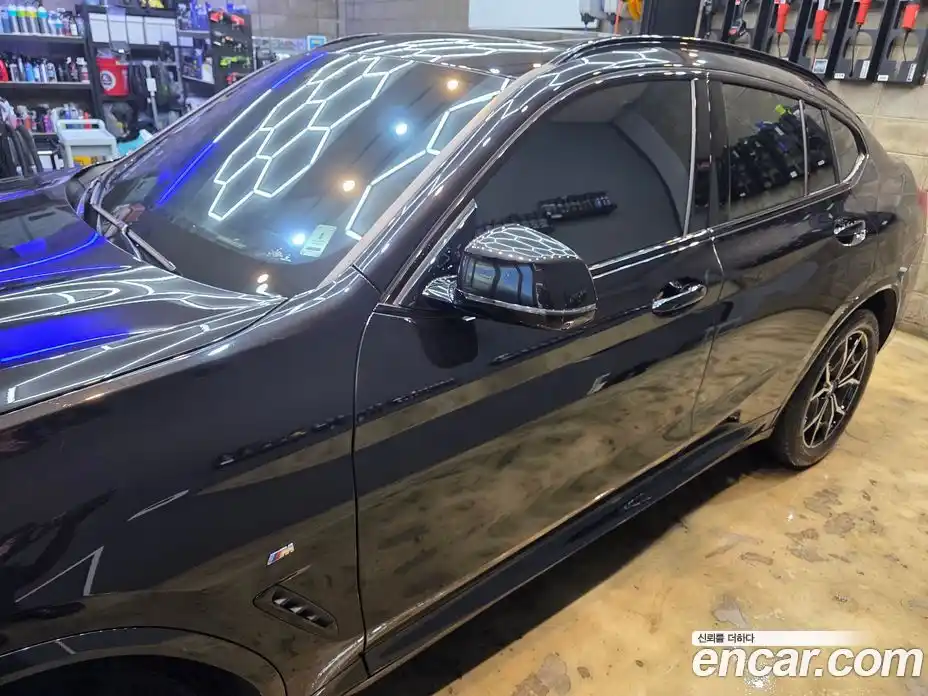 BMW X4 2023 2.0 автомат (гидро), фото 3