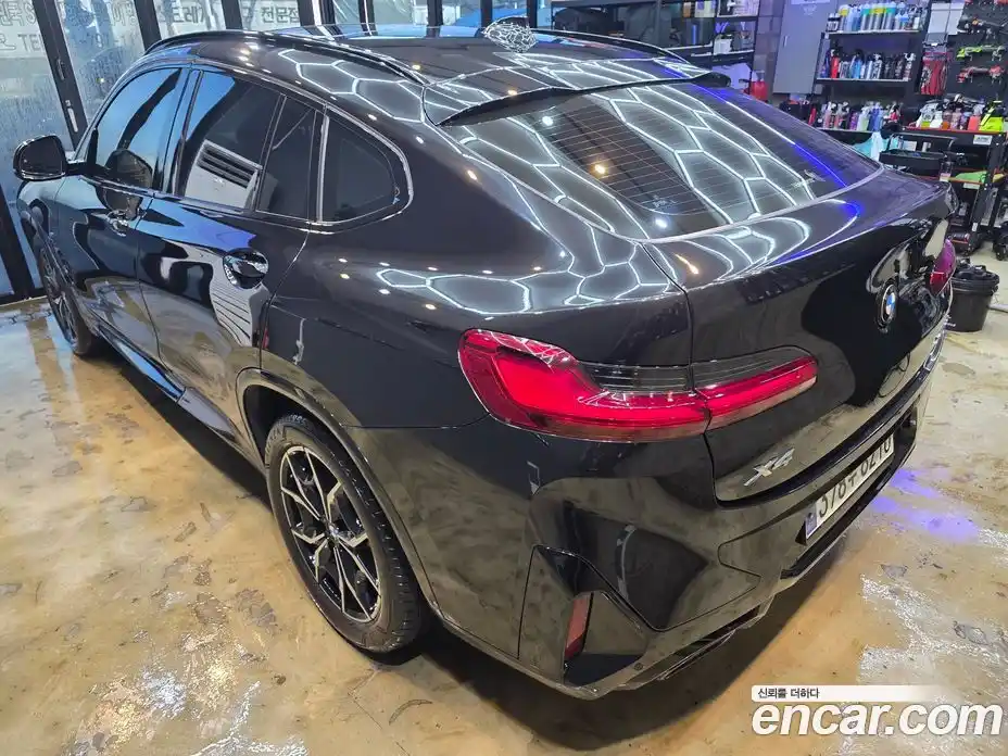 BMW X4 2023 2.0 автомат (гидро), фото 4