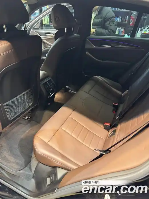 BMW X4 2023 2.0 автомат (гидро), фото 9
