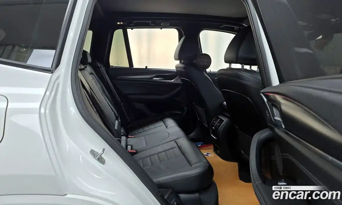 BMW X3 2022 2.0 автомат (гидро), фото 17