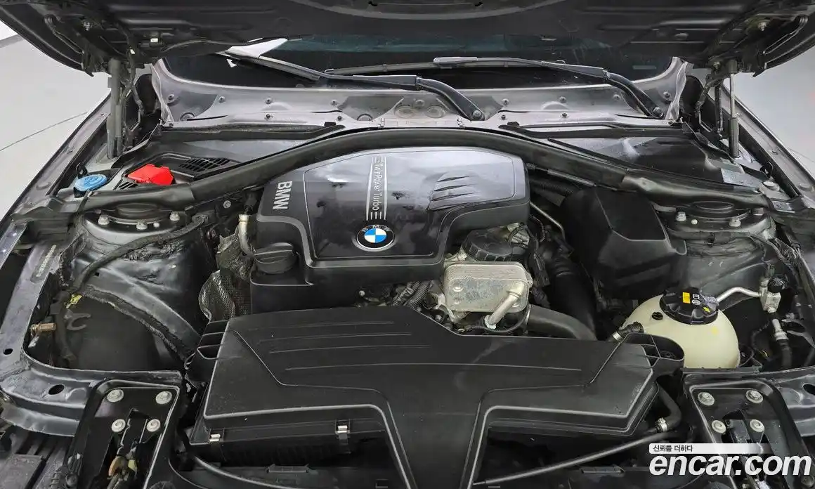 BMW 3 серия 2016 2.0 автомат (гидро), фото 6