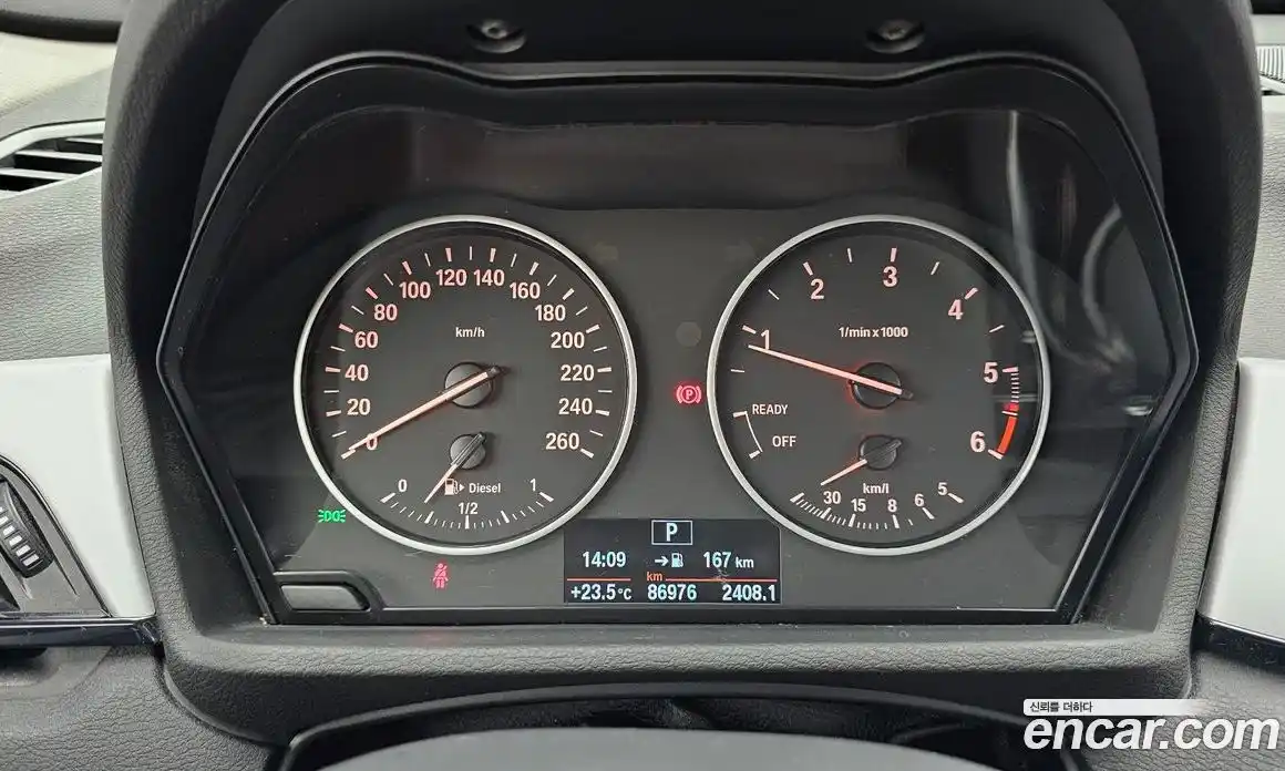 BMW X1 2018 2.0 автомат (гидро), фото 11