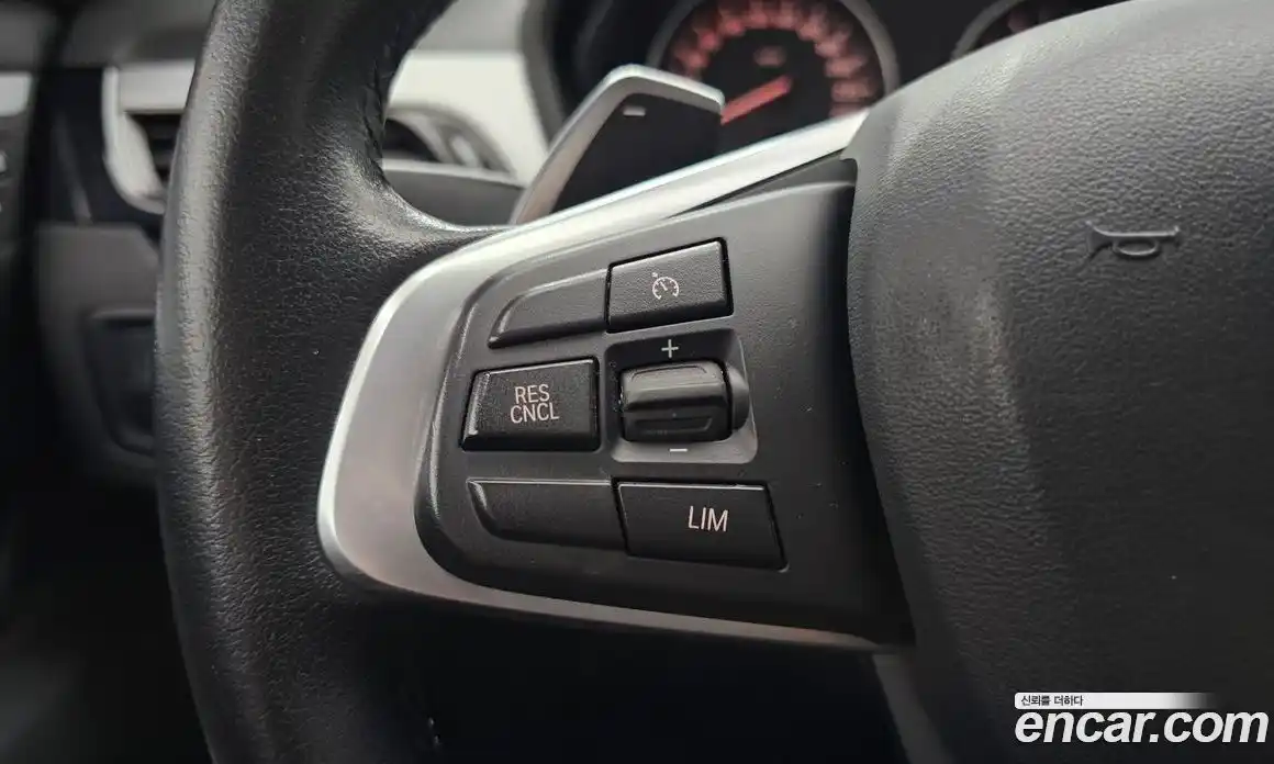 BMW X1 2018 2.0 автомат (гидро), фото 23