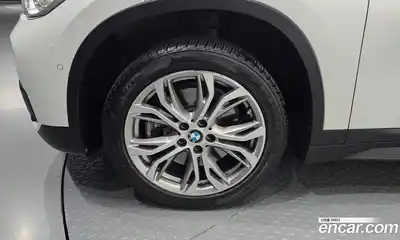 BMW X1 2018 2.0 автомат (гидро), миниатюра 5