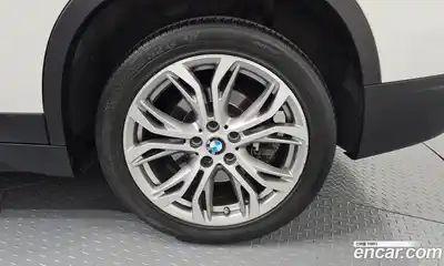 BMW X1 2018 2.0 автомат (гидро), миниатюра 7