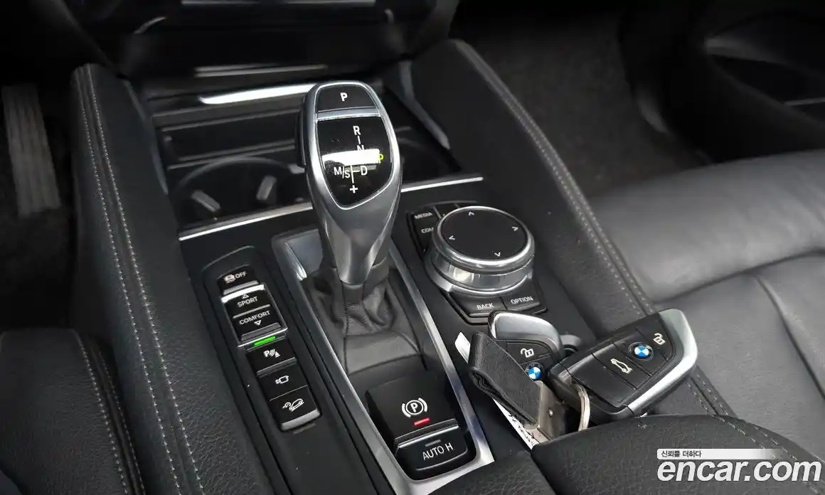 BMW X6 2018 3.0 автомат (гидро), фото 11