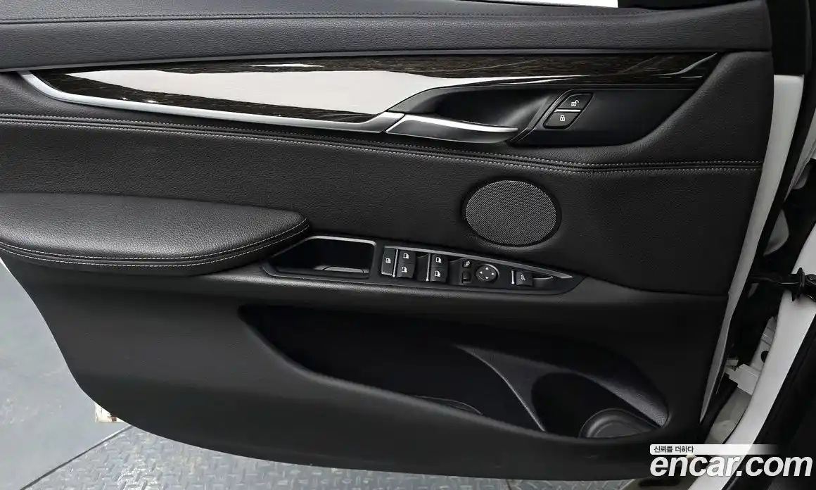 BMW X6 2018 3.0 автомат (гидро), фото 13