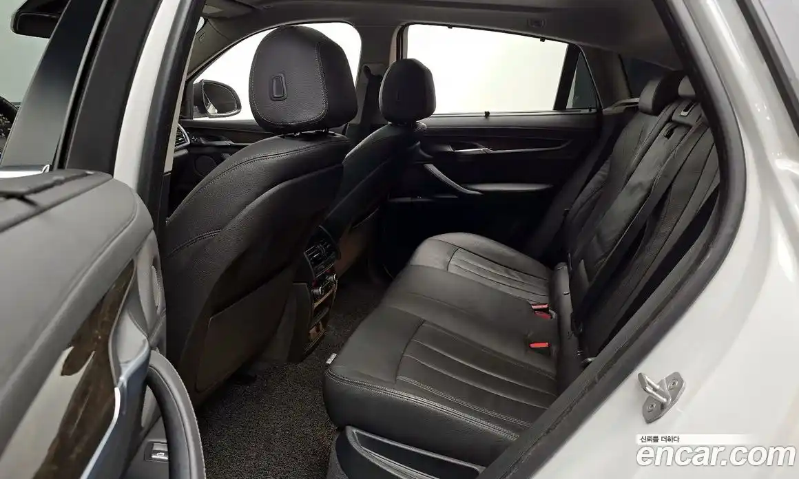 BMW X6 2018 3.0 автомат (гидро), фото 15