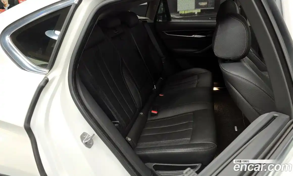 BMW X6 2018 3.0 автомат (гидро), фото 17