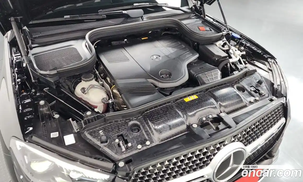 Mercedes-Benz GLE-Class 2025 3.0 гидро, фото 6