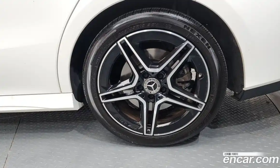 Mercedes-Benz CLA-Class 2022 2.0 гидро, фото 7 Mercedes-Benz CLA-Class 2022 2.0 гидро, фото 7