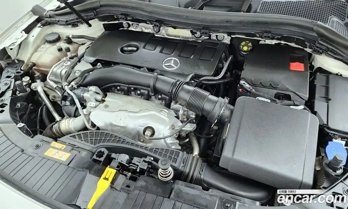 Mercedes-Benz GLA-Class 2022 2.0 гидро, фото 6 Mercedes-Benz GLA-Class 2022 2.0 гидро, фото 6