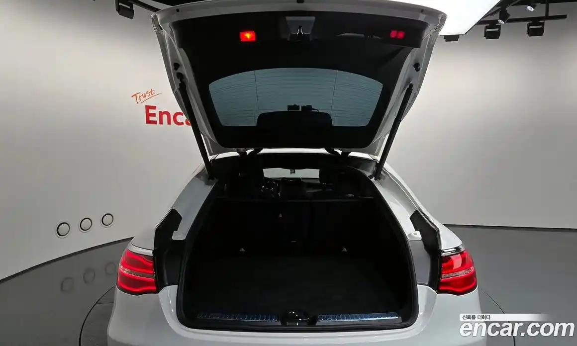 Mercedes-Benz GLC-Class 2019 2.0 гидро, фото 24 Mercedes-Benz GLC-Class 2019 2.0 гидро, фото 24