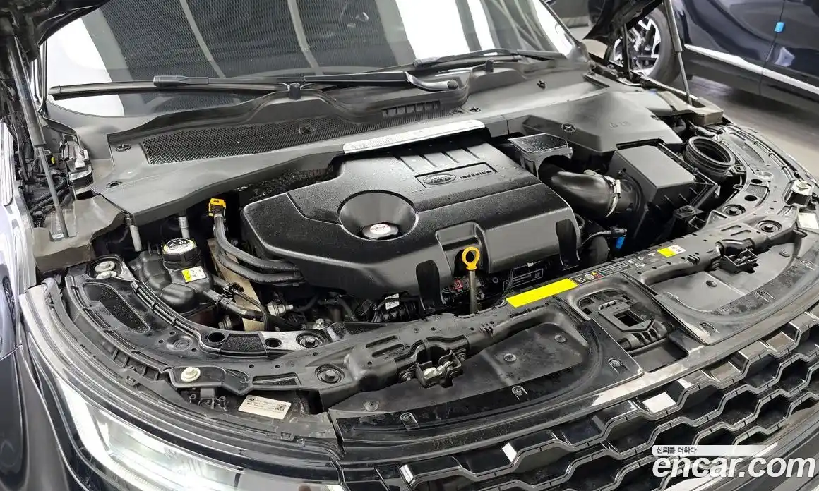 Land Rover Range Rover Evoque 2020 2.0 автомат (гидро), фото 6