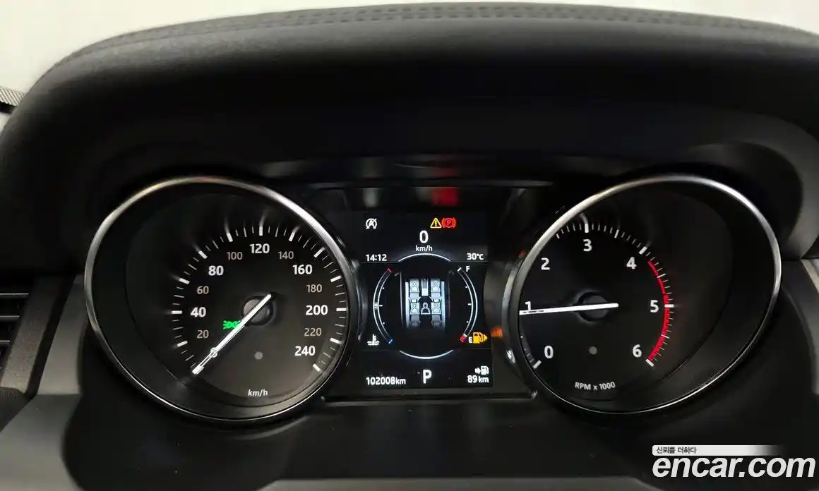Land Rover Range Rover Evoque 2018 2.0 автомат (гидро), фото 11