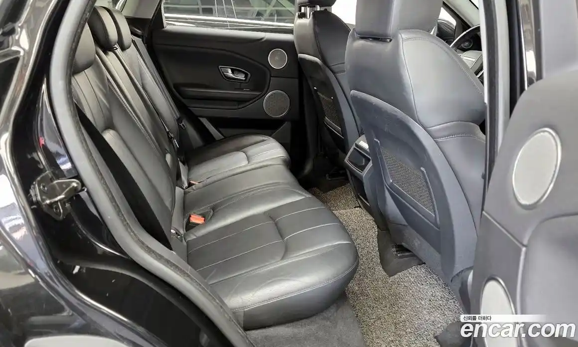 Land Rover Range Rover Evoque 2018 2.0 автомат (гидро), фото 17