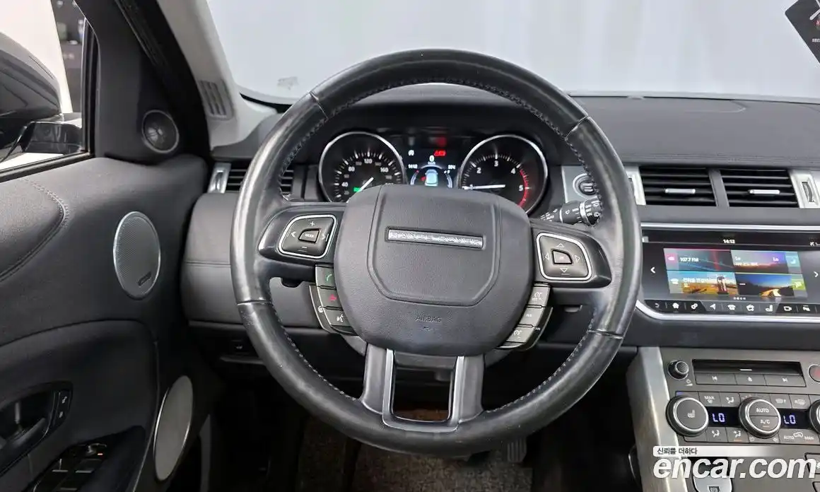 Land Rover Range Rover Evoque 2018 2.0 автомат (гидро), фото 18