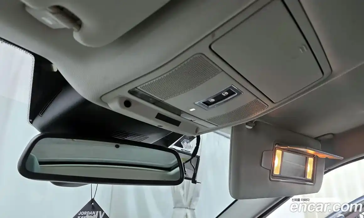 Land Rover Range Rover Evoque 2018 2.0 автомат (гидро), фото 23