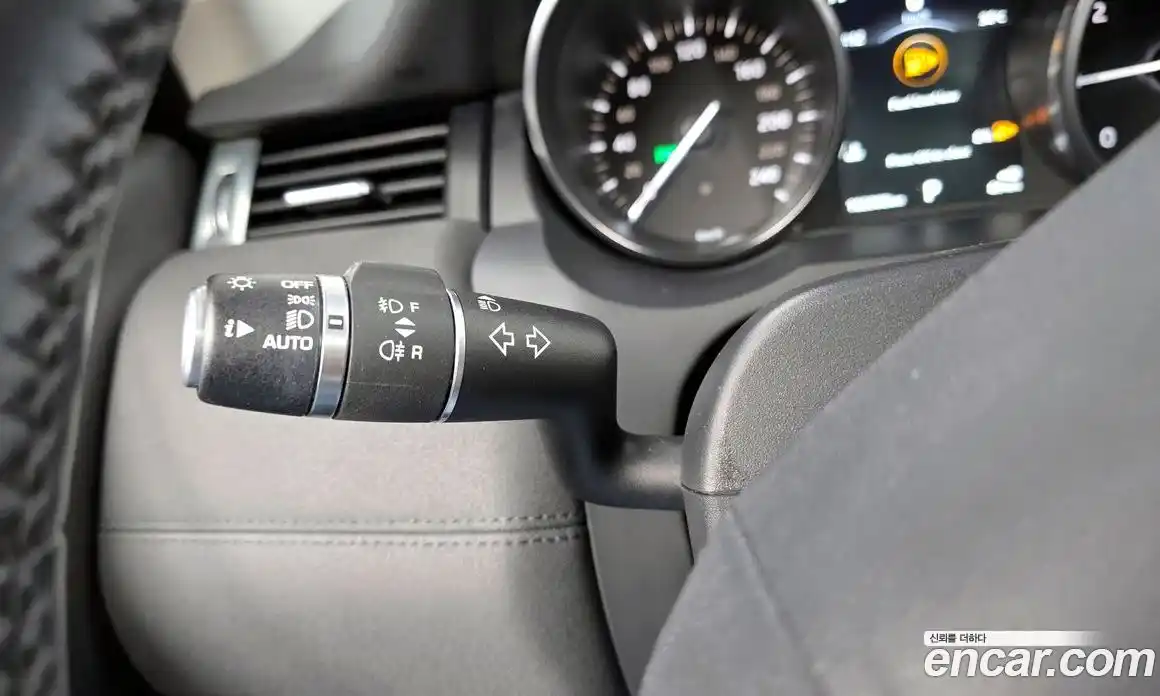 Land Rover Range Rover Evoque 2018 2.0 автомат (гидро), фото 28