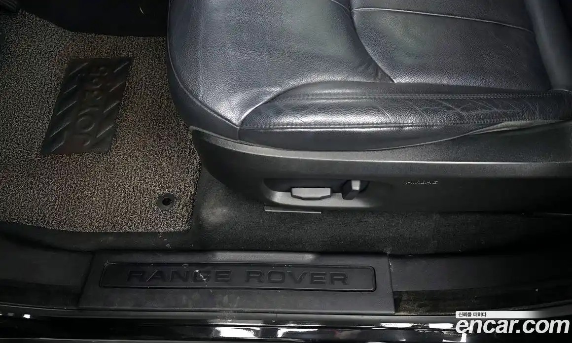 Land Rover Range Rover Evoque 2018 2.0 автомат (гидро), фото 31