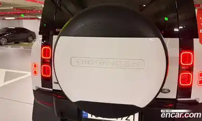 Land Rover Defender 2023 3.0 автомат (гидро), миниатюра 6