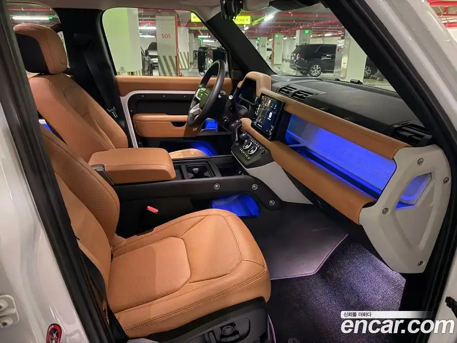 Land Rover Defender 2023 3.0 автомат (гидро), фото 7