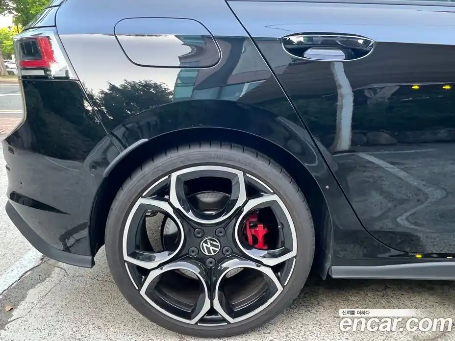 Volkswagen Golf 2025 2.0 автомат (гидро), фото 8