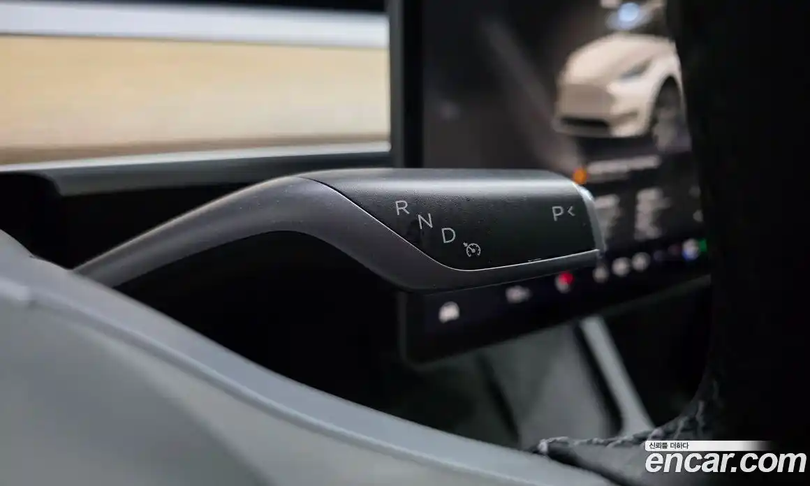 Tesla Model Y 2023 0.2 автомат (гидро), фото 12