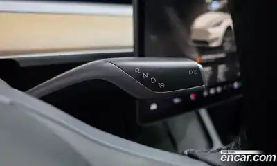 Tesla Model Y 2023 0.2 автомат (гидро), миниатюра 12