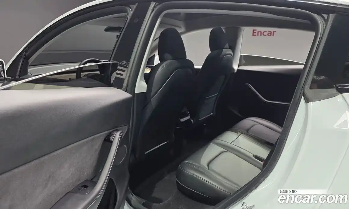 Tesla Model Y 2023 0.2 автомат (гидро), фото 18