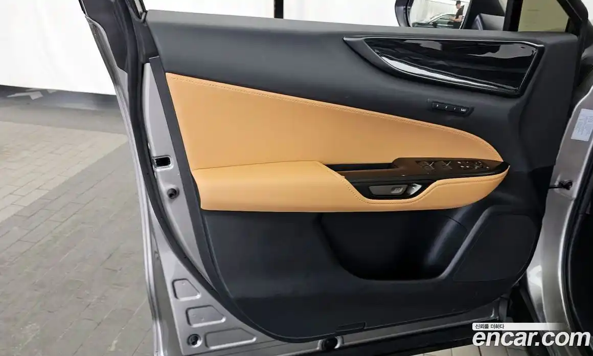 Lexus NX 2025 2.5 автомат (гидро), фото 14