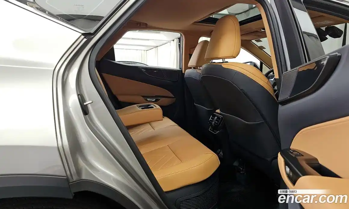 Lexus NX 2025 2.5 автомат (гидро), фото 18