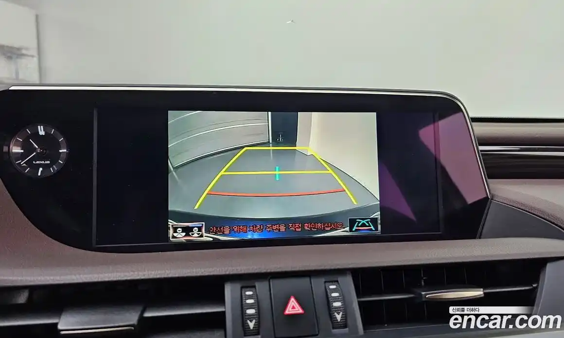 Lexus ES 2020 2.5 автомат (гидро), фото 15 Lexus ES 2020 2.5 автомат (гидро), фото 15
