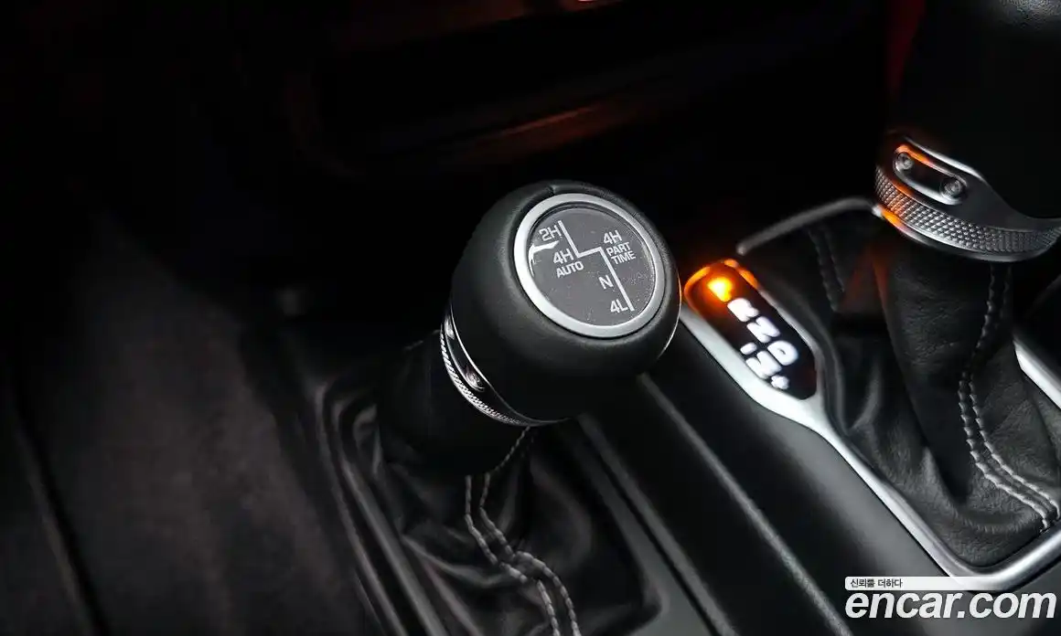 Jeep Wrangler 2021 2.0 автомат (гидро), фото 24