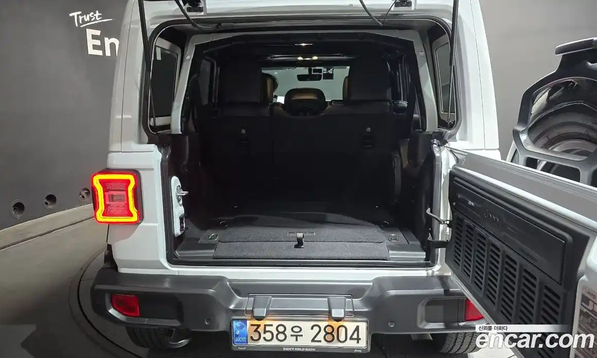 Jeep Wrangler 2021 2.0 автомат (гидро), фото 30