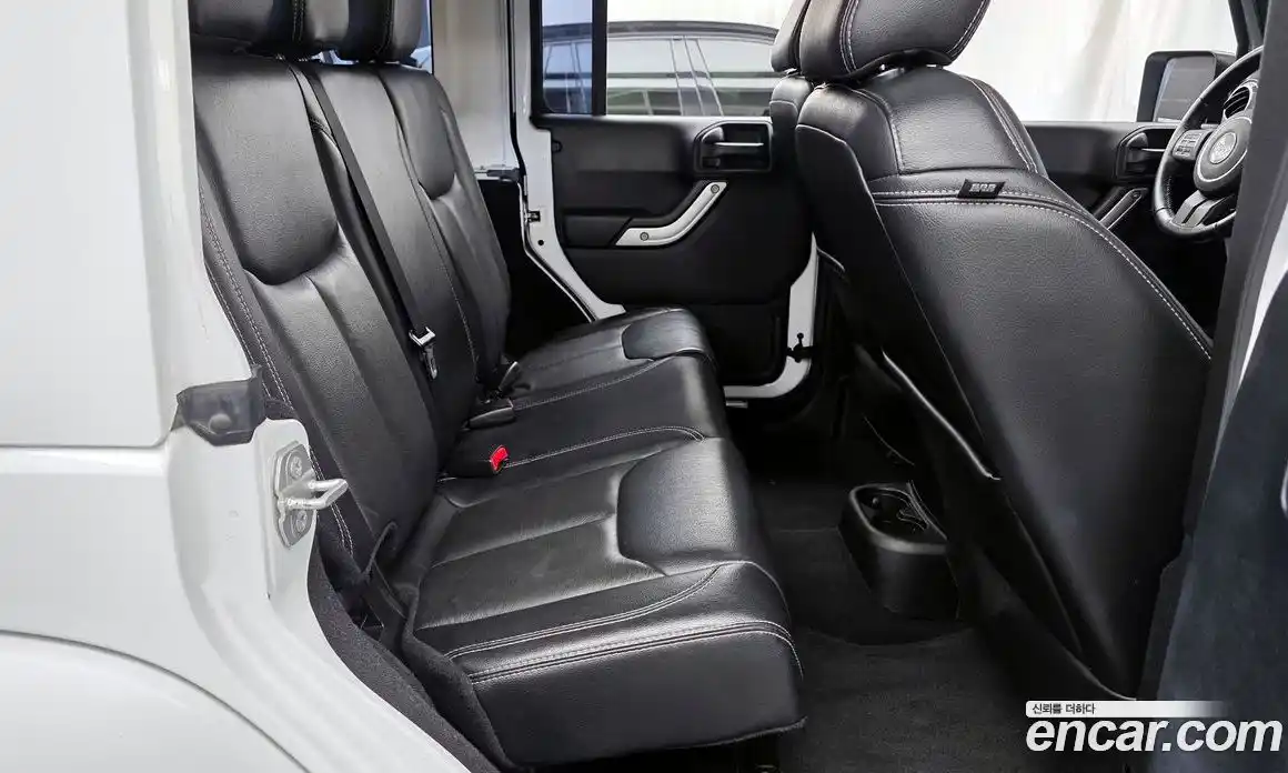 Jeep Wrangler 2016 3.6 автомат (гидро), фото 11