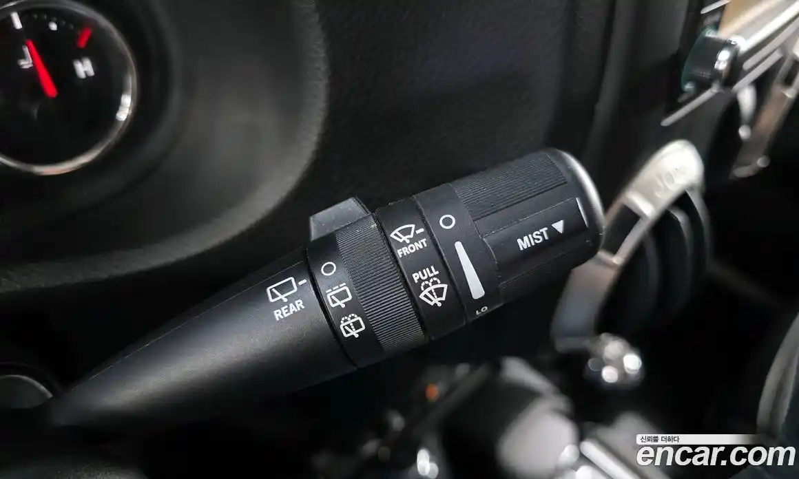Jeep Wrangler 2016 3.6 автомат (гидро), фото 17