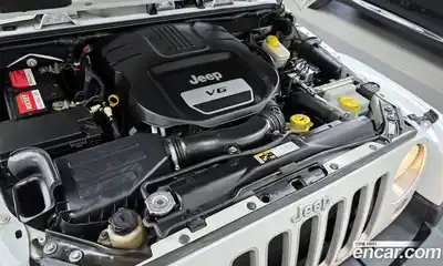 Jeep Wrangler 2016 3.6 автомат (гидро), миниатюра 6
