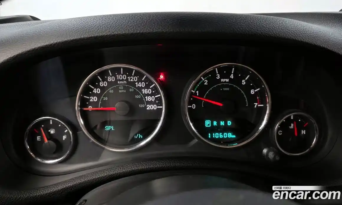 Jeep Wrangler 2016 3.6 автомат (гидро), фото 8