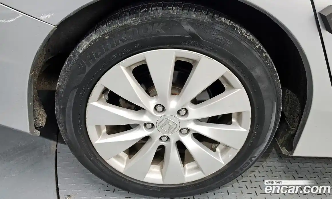 Honda Accord 2013 2.4 автомат (гидро), фото 5