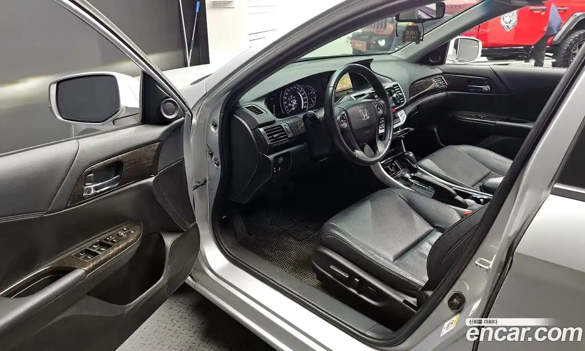 Honda Accord 2013 2.4 автомат (гидро), фото 10