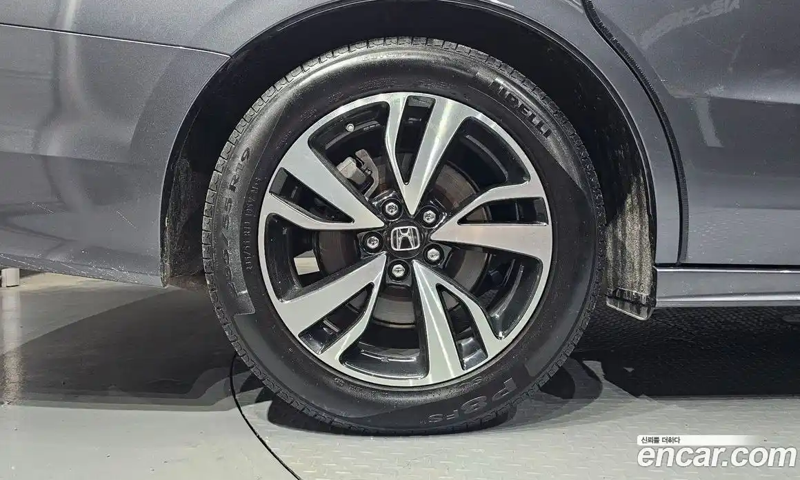 Honda Odyssey 2018 3.5 автомат (гидро), фото 5