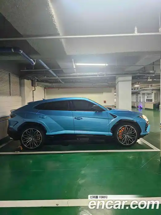 Lamborghini Urus 2025 4.0 автомат (гидро), фото 4 Lamborghini Urus 2025 4.0 автомат (гидро), фото 4
