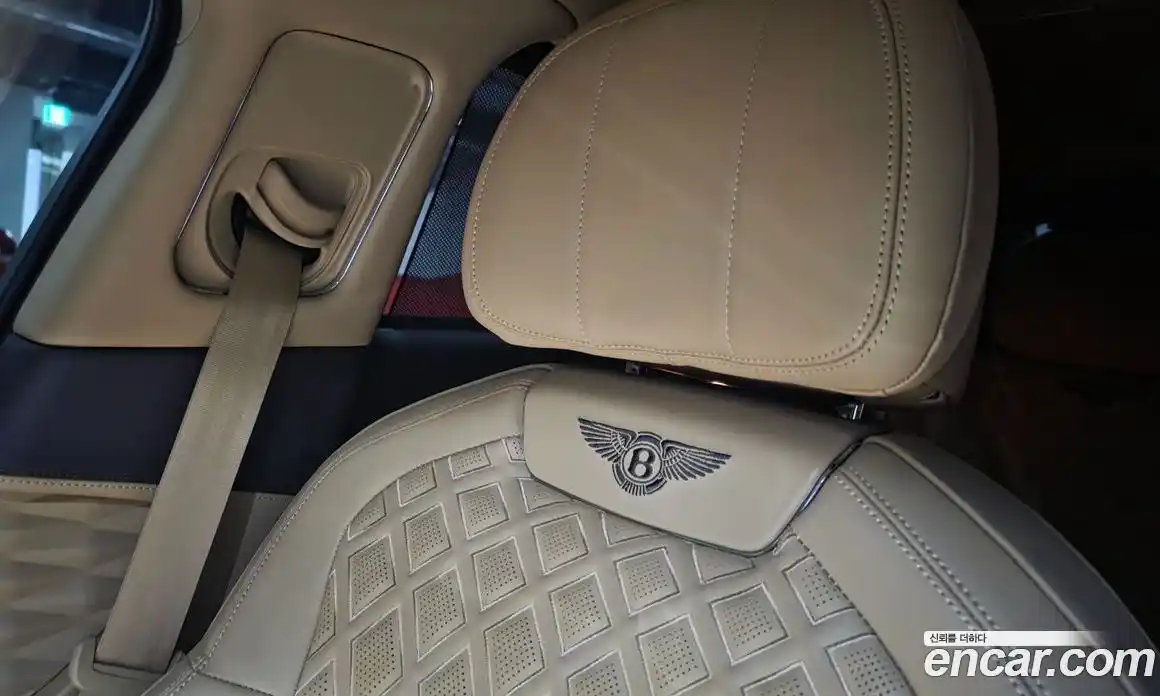Bentley Flying Spur 2022 4.0 автомат (гидро), фото 18 Bentley Flying Spur 2022 4.0 автомат (гидро), фото 18
