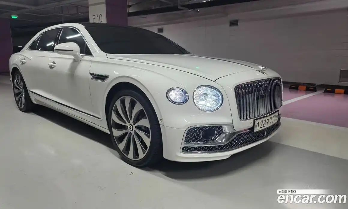 Bentley Flying Spur 2022 4.0 автомат (гидро), фото 3 Bentley Flying Spur 2022 4.0 автомат (гидро), фото 3
