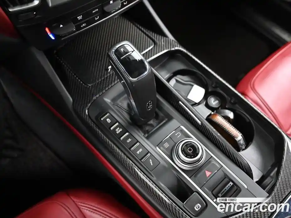 Maserati Levante 2018 3.8 автомат (гидро), фото 10 Maserati Levante 2018 3.8 автомат (гидро), фото 10