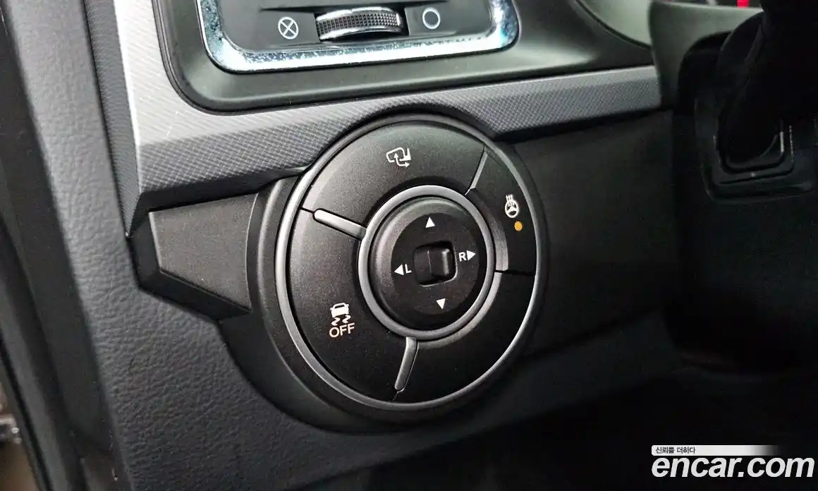 SsangYong Korando 2017 2.2 автомат (гидро), фото 18