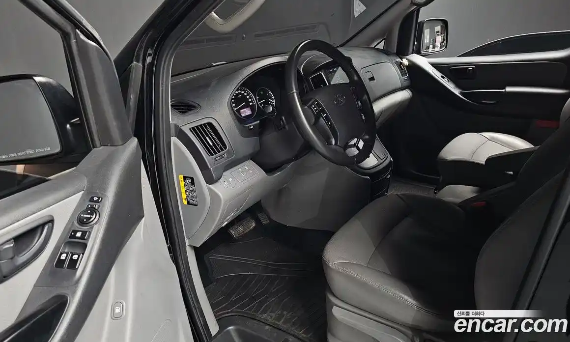 Hyundai Starex 2020 2.5 автомат (гидро), фото 11