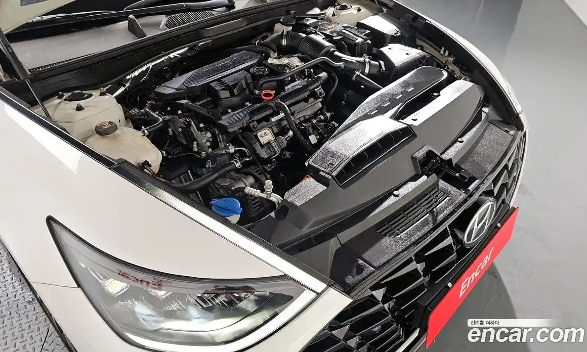 Hyundai Sonata 2021 1.6 автомат (гидро), фото 5